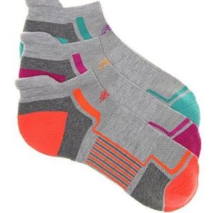Set of 3 new womens ankle socks New balance